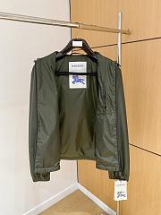 Okify Burberry Green Padded Hooded Jacket - 2