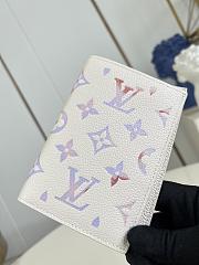 Okify Louis Vuitton Passport Cover In Beige Dream M25917 10x14x2.5cm - 3