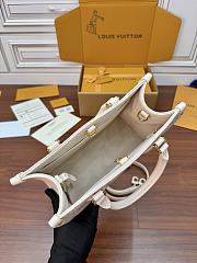 Okify Louis Vuitton OnTheGo PM Bag In Dream Beige M25770 25x19x11.5cm - 3