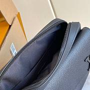 Okify Louis Vuitton Fastline Messenger Bag In Black M22482 23.5x18x7cm - 4