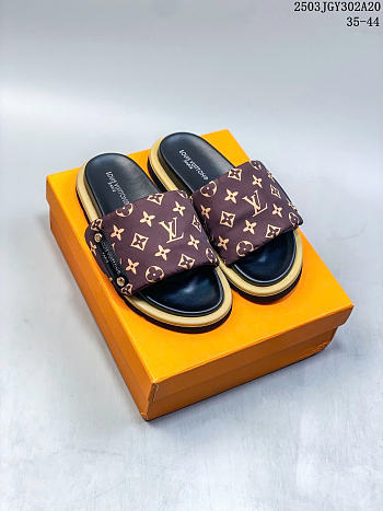 Okify Louis Vuitton Monogram Pool Pillow Mules In Brown