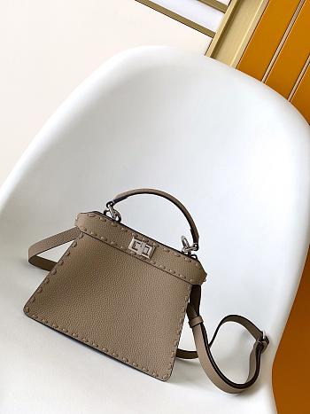 Okify Fendi Peekaboo ISeeU Mini Bag In Gray 20x11x15.5cm