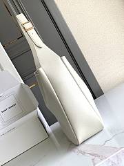Okify YSL LE 5 À 7 Large Supple In White Grained Leather 30x31x13cm - 3