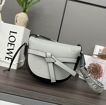 Okify Loewe Gate Bag In White And Dark Brown 20x19x11.5cm