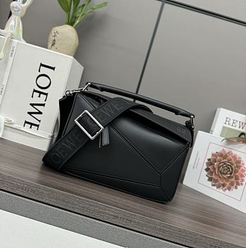 Okify Loewe Puzzle Edge Bag In Black 24x10.5x16cm