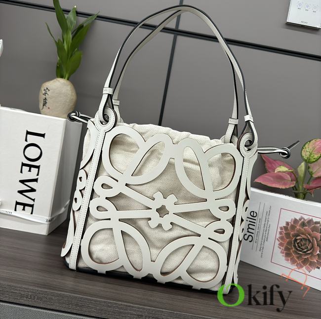 Okify Loewe Anagram Cut Out Tote Bag In White 32x12x25.5cm - 1