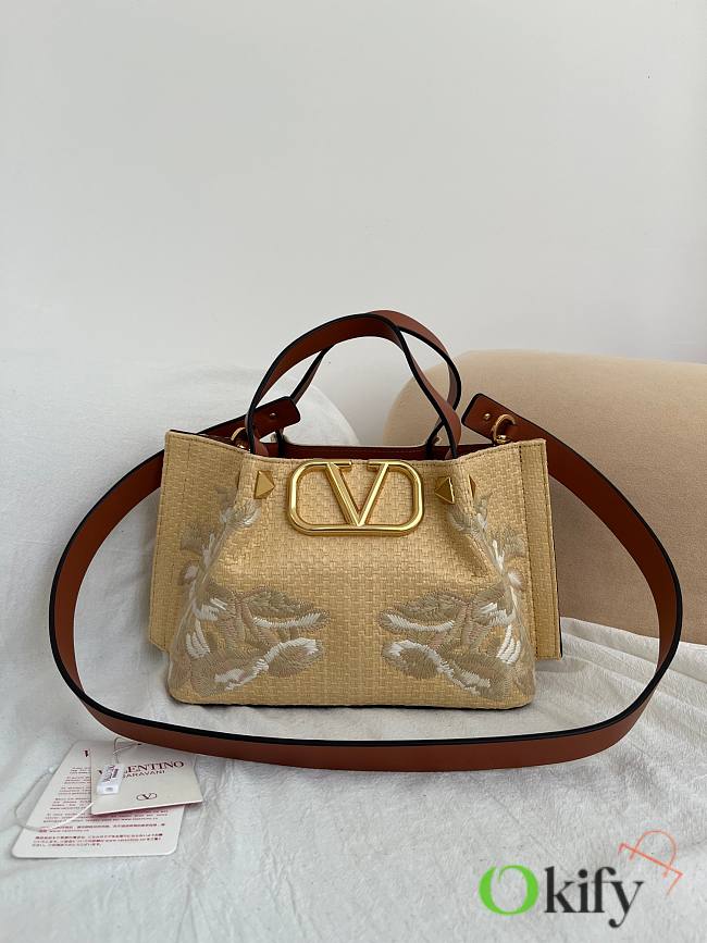 Okify Valentino Small Shopping Bag With Flowers Embroidery In Beige 25x17cm  - 1
