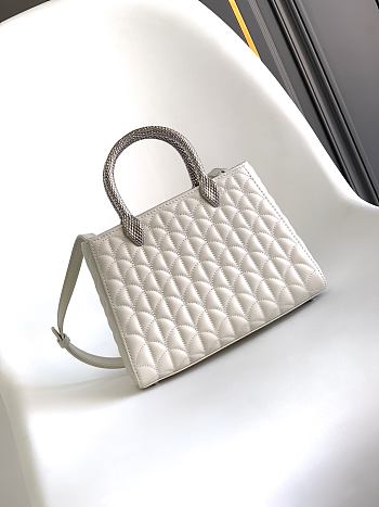 Okify Bvlgari Serpentine Duo Top Handle Bag In White 21.5x15x6cm