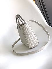 Okify Bvlgari Serpentine Duo Top Handle Bag In White 21.5x15x6cm - 6