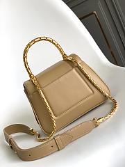 Okify Bvlgari Serpenti Reverse Top Handle Bag In Beige 20x14x10cm - 3