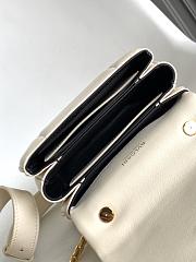 Okify Bvlgari Serpenti Reverse Top Handle Bag In White 20x14x10cm - 2