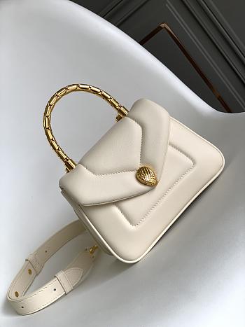 Okify Bvlgari Serpenti Reverse Top Handle Bag In White 20x14x10cm