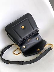 Okify Bvlgari Serpenti Reverse Top Handle Bag In Black 20x14x10cm - 4