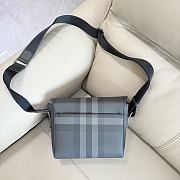 Okify Burberry Messenger Bag In Black 29x20x8.5cm - 4