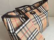 Okify Burberry Medium Highlands Tote Bag In Brown 38x16.5x28cm - 1