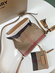 Okify Burberry Ashby Bag In Beige Bottom 17x15.5x24.5cm - 5