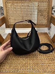 Okify Celine Teen Lulu Bag In Black Grained Calfskin 21x24x5cm - 6