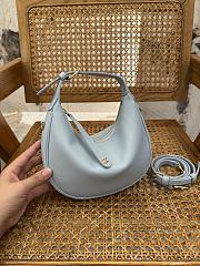 Okify Celine Teen Lulu Bag In Light Blue Grained Calfskin 21x24x5cm - 3
