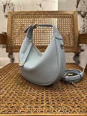 Okify Celine Teen Lulu Bag In Light Blue Grained Calfskin 21x24x5cm - 2