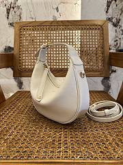 Okify Celine Teen Lulu Bag In White Grained Calfskin 21x24x5cm - 3