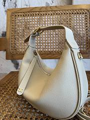 Okify Celine Teen Lulu Bag In Cream Grained Calfskin 21x24x5cm - 5