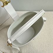 Okify Celine Small Bucket Louise Bag In White Smooth Calfskin 16x19x12cm - 5
