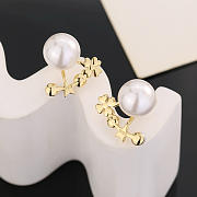 Okify Dior Front-Back Pearl Earrings With Flower Details - 6