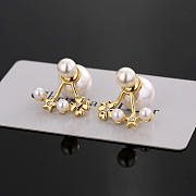 Okify Dior Front-Back Pearl Earrings With Flower Details - 4