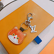 Okify Louis Vuitton Cat Key Chain  - 4