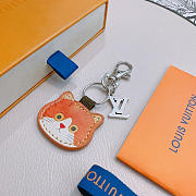Okify Louis Vuitton Cat Key Chain  - 3