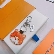 Okify Louis Vuitton Cat Key Chain  - 1