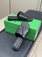 Okify Bottega Veneta Black Solstice Flat Thong Sandals  - 6