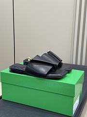 Okify Bottega Veneta Black Solstice Flat Thong Sandals  - 5
