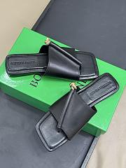 Okify Bottega Veneta Black Solstice Flat Thong Sandals  - 4
