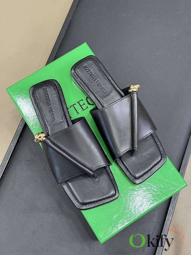 Okify Bottega Veneta Black Solstice Flat Thong Sandals  - 1