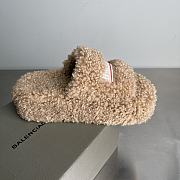 Okify Balenciaga Beige Fur Slippers - 5