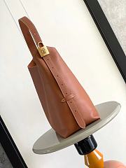 Okify Louis Vuitton Loe Key Hobo MM Bag In Brown M24974 31x35x18cm - 6