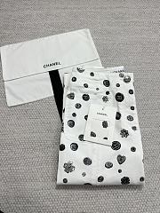 Okify CC White Jeans With Many Black Tiny Stickers - 3