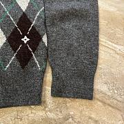Okify Louis Vuitton Gray Sweater - 4