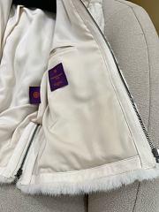 Okify Dior White Fur Coat - 4
