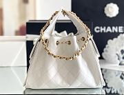 Okify CC 25 Hobo Bag In White 30x26x14cm - 6