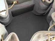 Okify CC 25 Hobo Bag In Gray Suede 30x26x14cm - 5