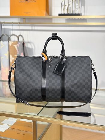 Okify Louis Vuitton Keepall Bandouliere Damier Azur Bag in black N41418 45x20x26cm