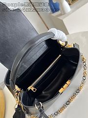Okify Louis Vuitton Capucines MM Souple Bag In Black M12924 33x24x12cm - 5