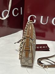 Okify Gucci GG Emblem Small Shoulder Bag In Beige And Brown 24x16.5x5.5cm - 2