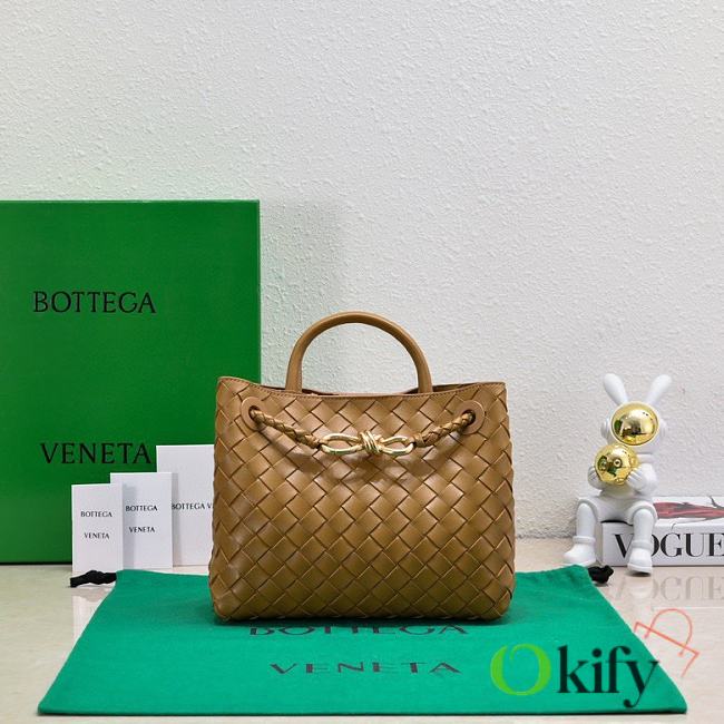 Okify Bottega Veneta Small Andiamo Bag In Brown Caramel 25x20x10cm - 1