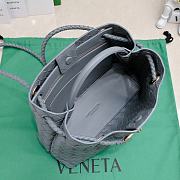 Okify Bottega Veneta Small Andiamo Bag In Gray 25x20x10cm - 4