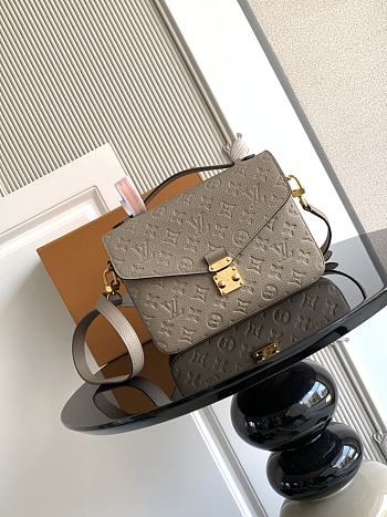Okify Louis Vuitton Metis Bag In Gray M44881 25x19x7cm