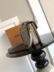 Okify Louis Vuitton Metis Bag In Gray M44881 25x19x7cm - 6