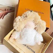 Okify Louis Vuitton My Vivienne Beige Bag Charm M02324 - 2